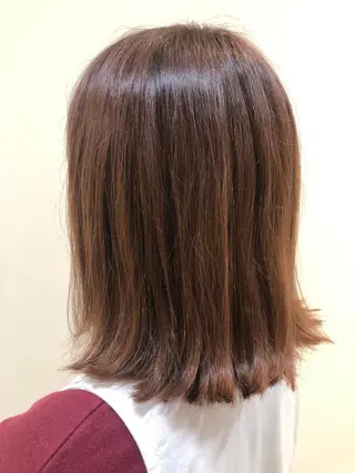 ミディアム 赤星 さえのヘアスタイル