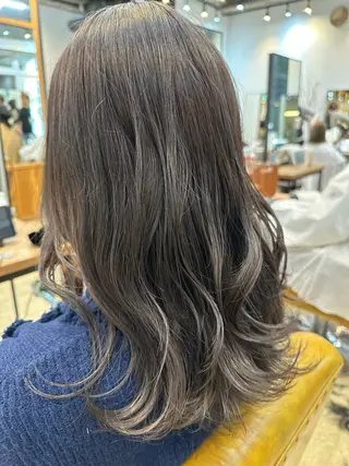 ミディアム カラー 木村 朱壱のヘアスタイル
