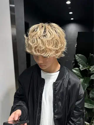 ヘアアレンジ メンズ Ryo横浜韓国ヘア/ ハイトーン/縮毛矯正のヘアスタイル