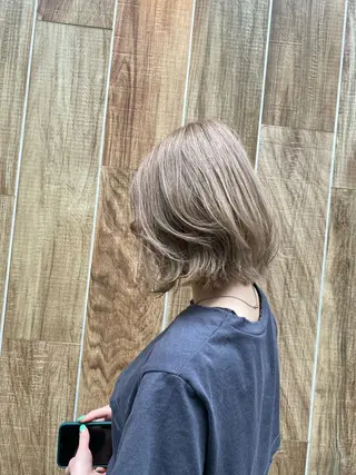 ショート 服部 真希のヘアスタイル