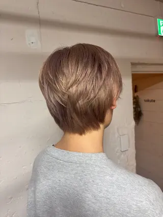 ショート カラー 🩵似合わせカット SEIRA🩵のヘアスタイル