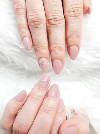 ネイル ネイルサロンベルティ .ひとみのネイルデザイン