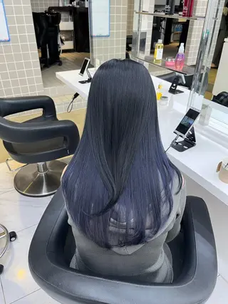 ロング 寒色＆ブリーチ特化 寒色MiOのヘアスタイル