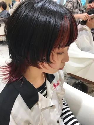 ショート カラー CYAN.矢場町店所属・三代 ゆりあのヘアスタイル