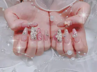 ネイル Piacere所属・Piacere 絵美のネイルデザイン