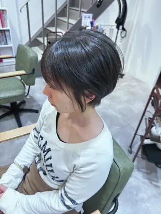 ショート desirbeaux 板垣鈴香のヘアスタイル