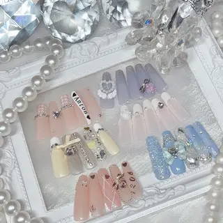 ネイル Yudia🦋 azuのネイルデザイン