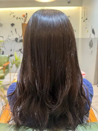 ロング カラー 大鶴 紗也のヘアスタイル