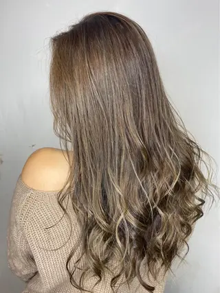 ロング カラー ora'93~hair&eyelash~所属・平井 千佳の眉毛・アイブロウイメージ