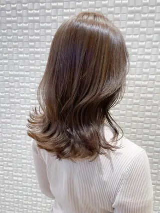 セミロング 艶カラー/ よしみ🥣のヘアスタイル