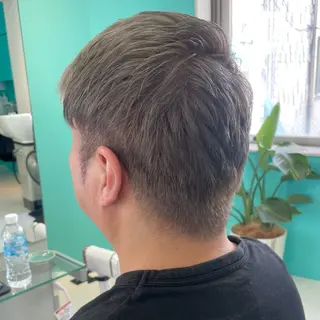 ショート カラー メンズ Natsuki🤍 透明感×艶カラー🫧のヘアスタイル