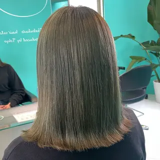 ミディアム カラー Natsuki🤍 透明感×艶カラー🫧のヘアスタイル