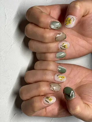 ネイル R.I所属・R.I みちのネイルデザイン