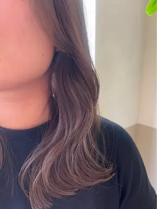 ミディアム Rue de Noel所属・井上 陽のヘアスタイル