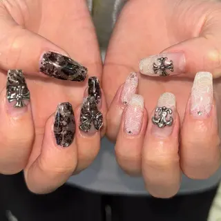 ネイル 🪐富島彩夏 /海外nail🪐のネイルデザイン