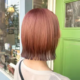 ショート カラー BRITS 渡辺 菜々子のヘアスタイル