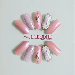 ネイル Nail  Aphroditeのネイルデザイン