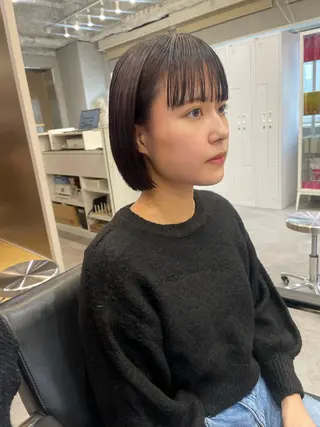 ミディアム カラー yui/ layer cutのヘアスタイル