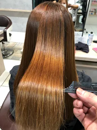 セミロング 圧倒的美髪ストレート ツダケイタロウのヘアスタイル