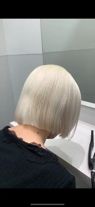 ミディアム カラー サロウィン(SALOWIN)原宿iori店所属・ツヤツヤ ハイトーン/Reiのヘアスタイル
