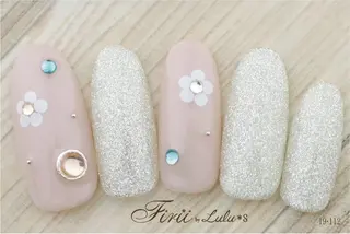 ネイル ルルズ レッスンルームのネイルデザイン