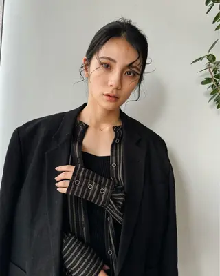 ロング 岸川 恭子のヘアスタイル