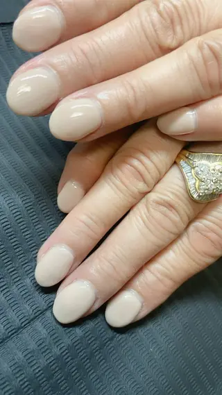 ネイル Private salon ANGEL所属・櫻井 リエのネイルデザイン