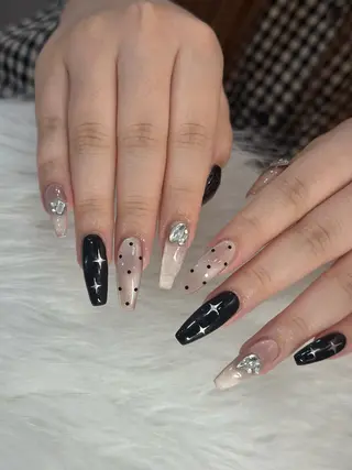 ネイル LAVISH nanamiのネイルデザイン