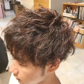 パーマ メンズ 宮澤 タケル ミディアムヘアのヘアスタイル