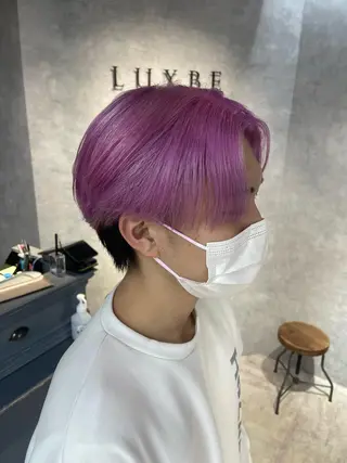 ショート カラー オフホワイトアンドなんば所属・福西 洋斗のヘアスタイル