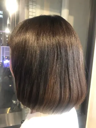 ショート カラー 髪質改善&ブリーチ 伊勢 祐一郎のヘアスタイル