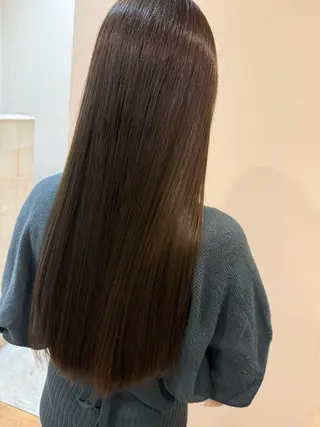 ロング カラー 💛🤍U too e’s 鎌倉🧸のヘアスタイル