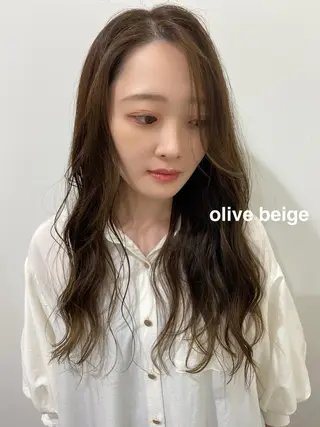 ロング カラー merc.🌿💚 八幡真衣のヘアスタイル