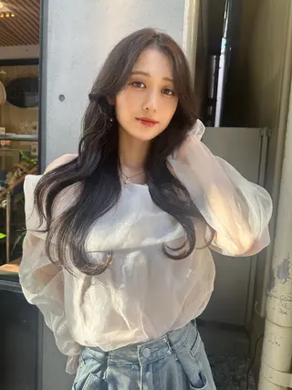 ロング カラー 遠藤沙也加 /レイヤーカットのヘアスタイル