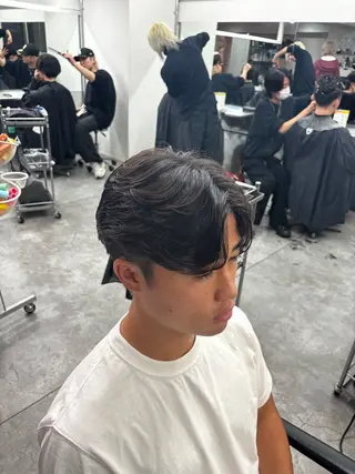 パーマ メンズ メンズ特化✨️ 韓国風パーマ🔥一八のヘアスタイル