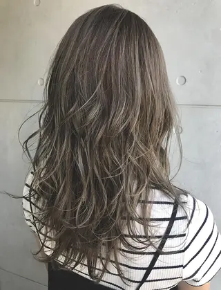 セミロング カラー sara 荒井店のヘアスタイル