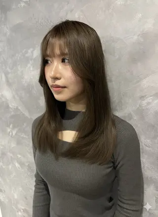 セミロング カラー nameless髪質 改善ブリーチ心斎橋のヘアスタイル