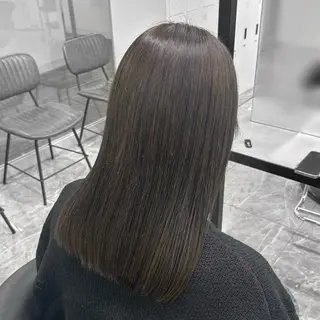 ミディアム カラー eliss umeda所属・Yui🪿 / デザインカラーのヘアスタイル