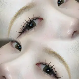 beauty salon　WHITE×luce所属・杉野 美月のマツエク・マツパデザイン