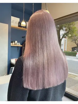 ロング RINOSHORES YOKOHAMA.日本大通り店所属・ハイトーン nagisaのヘアスタイル