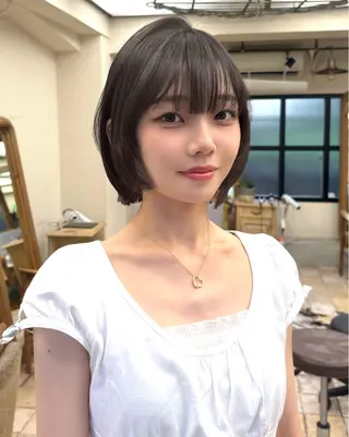 ショート Gigi 代々木所属・りこ 🐈‍⬛韓国艶カラーのヘアスタイル