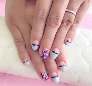 ネイル Chiara チップ長さ出しのネイルデザイン