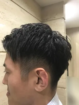 ショート パーマ メンズ 大谷 公太のヘアスタイル
