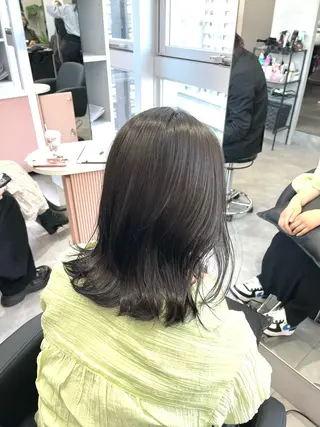 ミディアム 岸田 悠佑のヘアスタイル