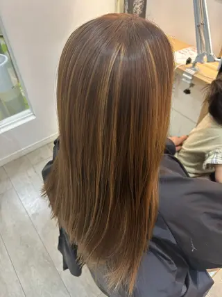 ロング カラー アニータバイガネーシャ所属・木藤田 結衣のヘアスタイル