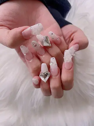 ネイル 菲菲ネイルサロン所属・FF フィフィネイルサロンのネイルデザイン