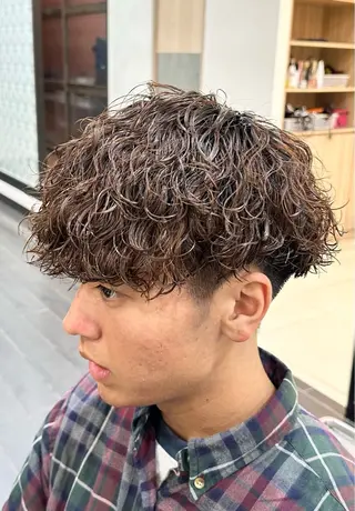 パーマ メンズ プログレス小平小川所属・フェザー/波巻き 雫石大夢のヘアスタイル