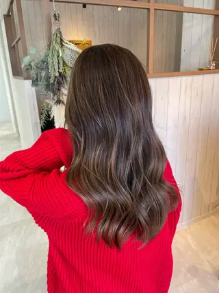 ロング カラー waku所属・菜月/豊橋/ 下地店隔週のヘアスタイル