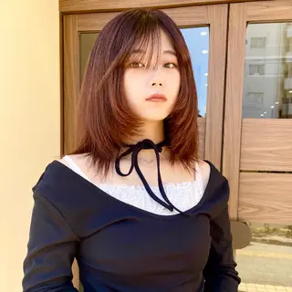 ミディアム 中山 遥のヘアスタイル