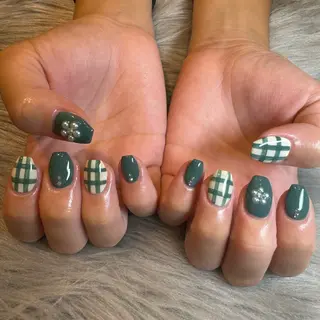 ネイル EARTH守谷店所属・🩶EARTH守谷店 YURA🦋のネイルデザイン